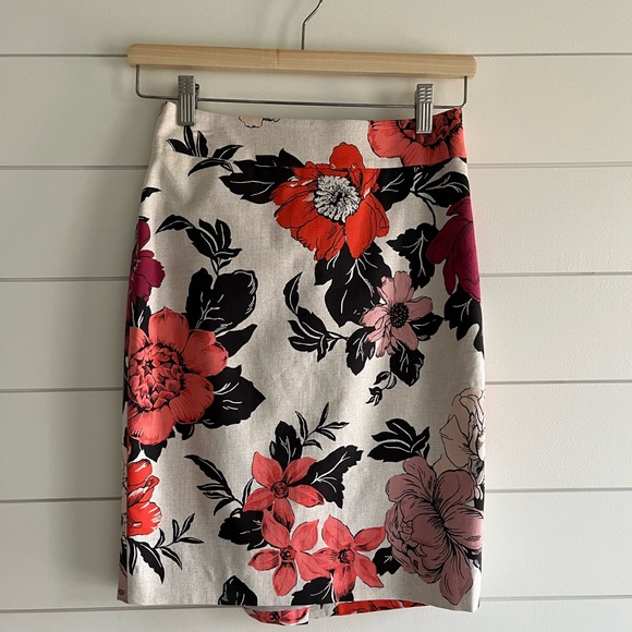 Ann Taylor pencil skirt - Picture 1 of 3